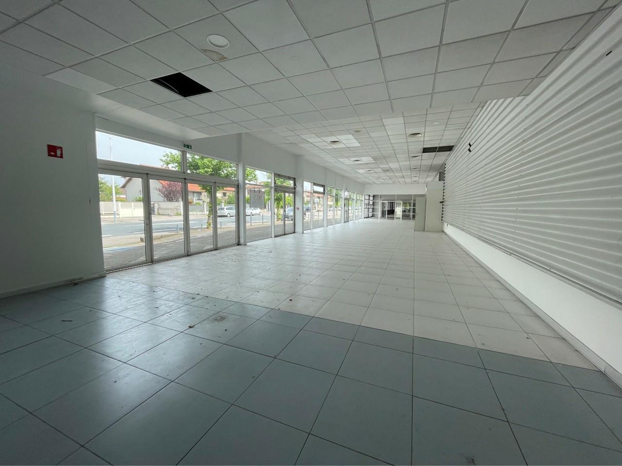 Local d'activité Vénissieux 1680m² Location local d'activité Vénissieux Rhône OLACT2109532 13